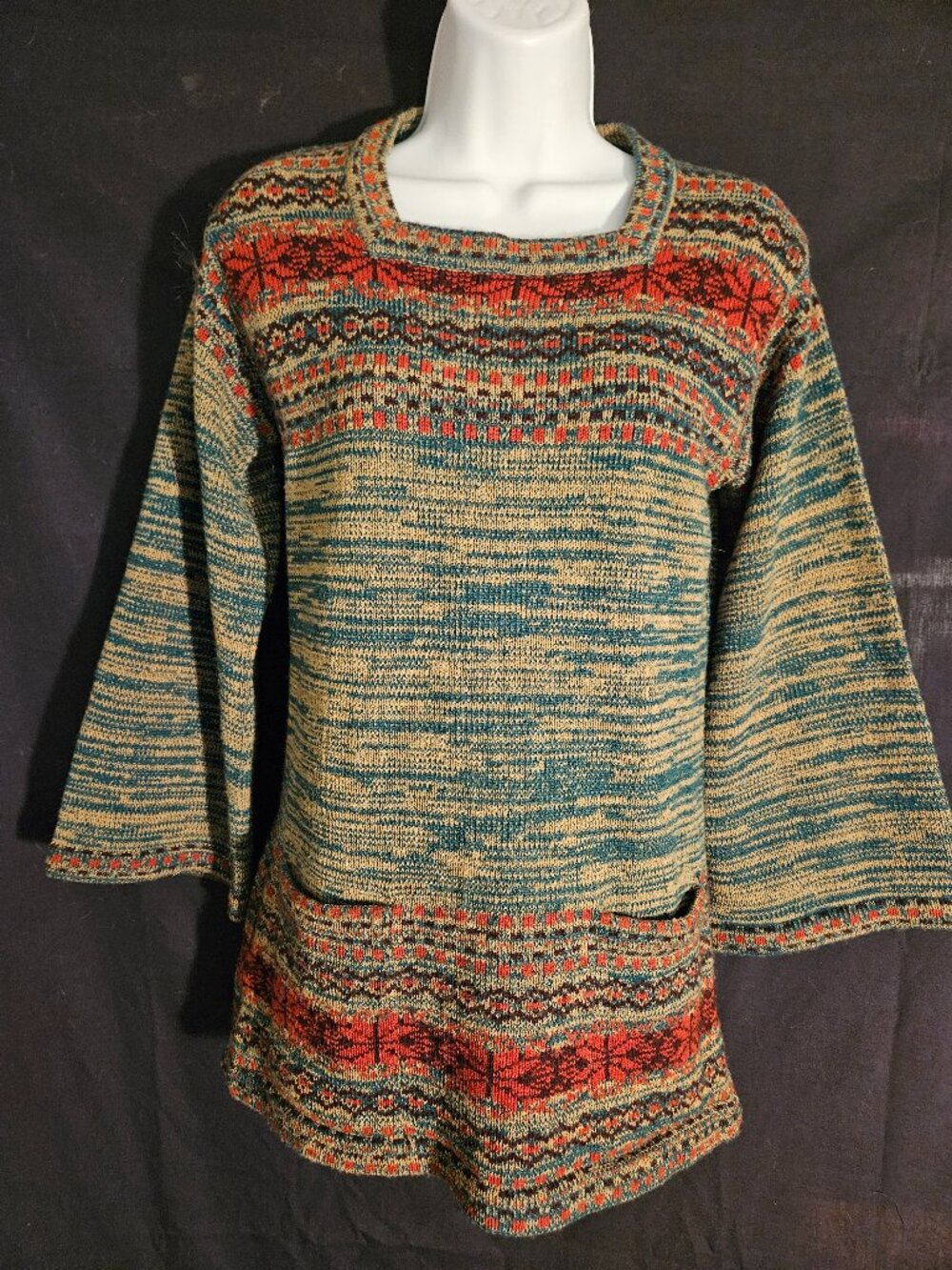Women's Vintage 70s / 80s Sweater from Sweet Bee Banff Canada Size M Medium